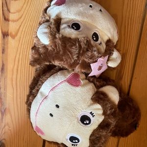🔥5 for $20 - Monkey slippers
